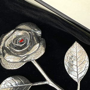 Valentine Everlasting Love Forever Pewter Rose With Swarovski Heart Crystal Keepsake Gift
