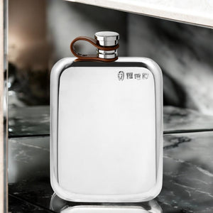 Flasque de poche 4oz en étain uni