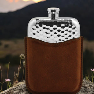 Flasque de poche de 6 oz en étain martelé avec étui en cuir havane véritable