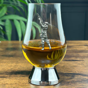 The Glencairn Whisky Glass With Pewter Base and Shooting Badge 200ml