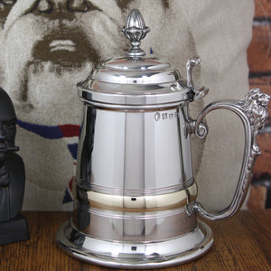 1 Pint* Extra Heavy Pewter Beer Mug Tankard with Intricate Lion Handle & Lid