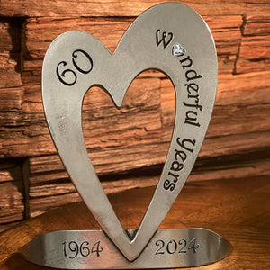60ème anniversaire de mariage en diamant Cadeau cadeau en forme de coeur avec cristal Swarovski personnalisé avec vos années.