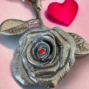 Valentine Everlasting Love Forever Pewter Rose With Swarovski Heart Crystal Keepsake Gift