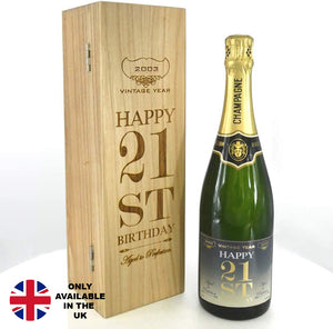 Cadeau de 21e anniversaire pour lui ou elle Bouteille de champagne personnalisée de 75 cl présentée dans une boîte en bois gravée.