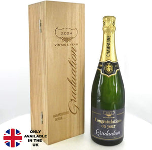 Cadeau de fin d'études Bouteille de champagne personnalisée de 75 cl présentée dans un coffret en bois gravé