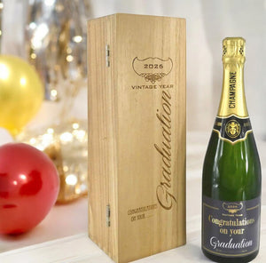Cadeau de fin d'études Bouteille de champagne personnalisée de 75 cl présentée dans un coffret en bois gravé