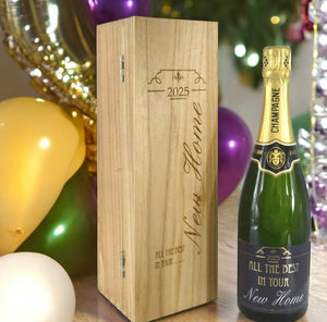 New Home Gift Bouteille de champagne personnalisée de 75 cl présentée dans une boîte en bois gravée