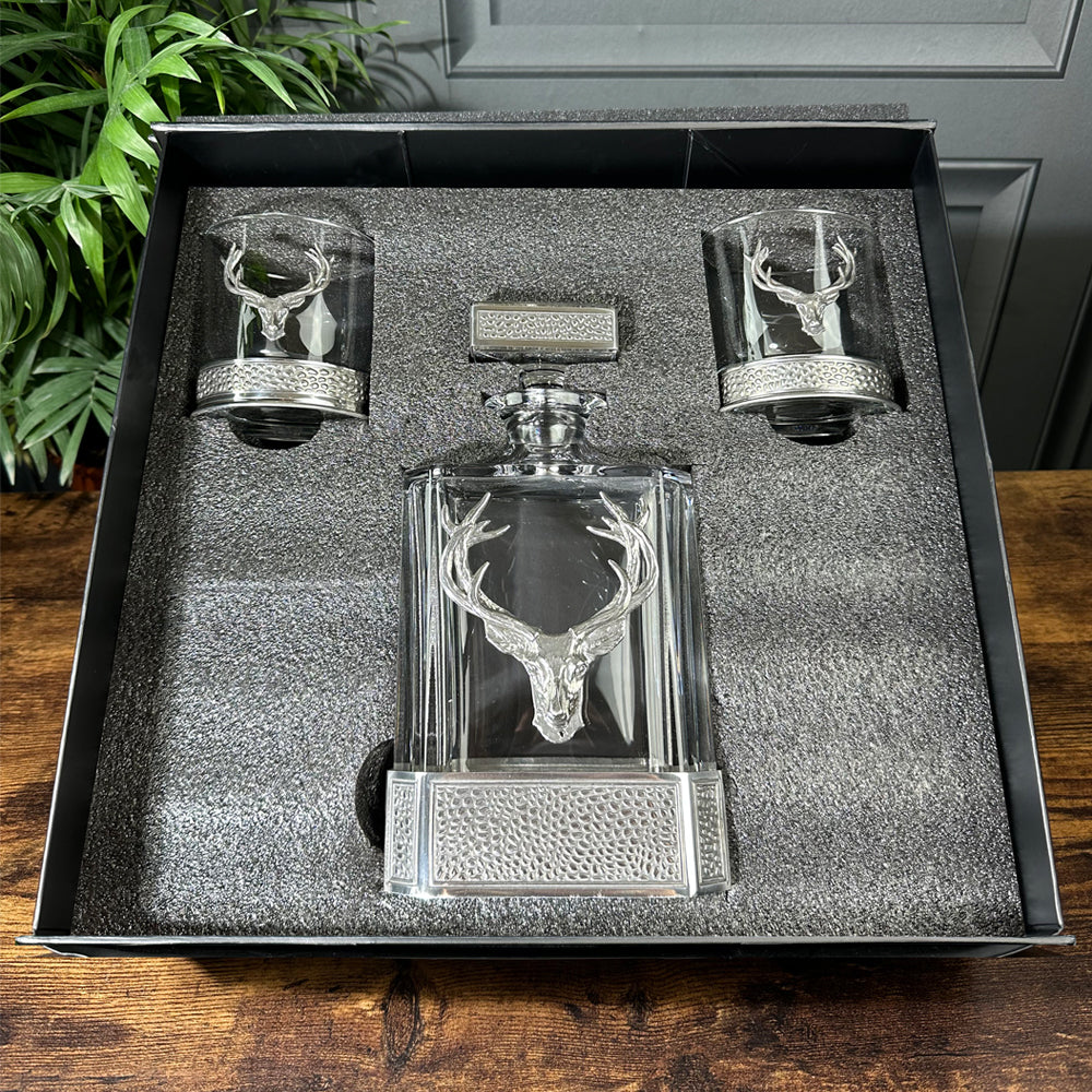 Regal 650ml Whisky, Wine &amp; Spirits Stag Decanter Gift Set Includes 2x 11oz Regal Pewter Tumblers