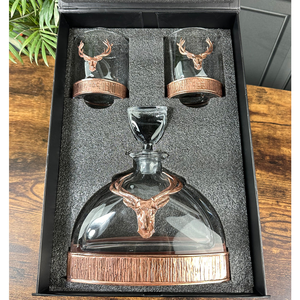 Majestic 570ml Whisky, Wine &amp; Spirits Copper Stag Crystal Decanter Gift Set Includes 2x 11oz Stag Copper Tumblers - GSET13