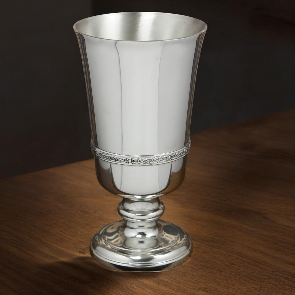 Große keltische Band Pilsner Stil Zinn Wein Kelch