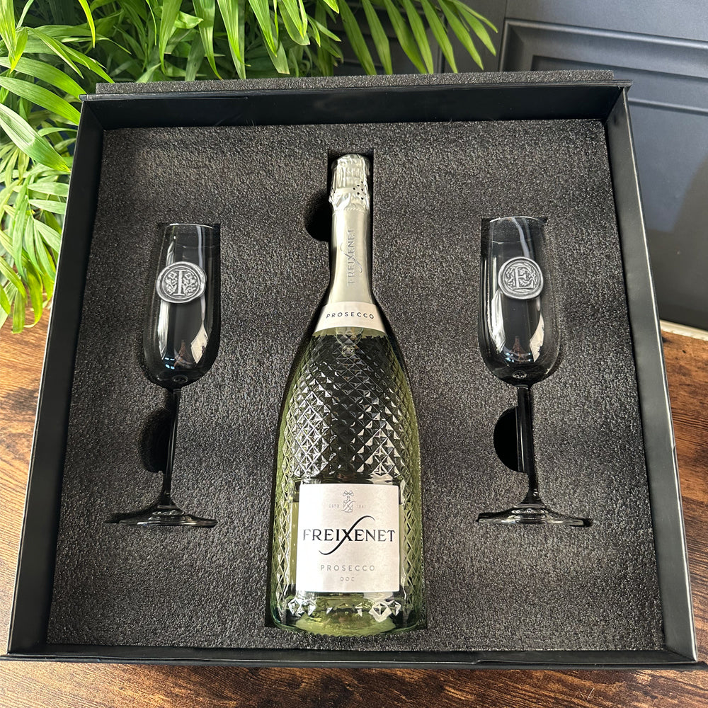 Luxury Prosecco Gift Set Includes Bottle & 2 Personalised Flutes