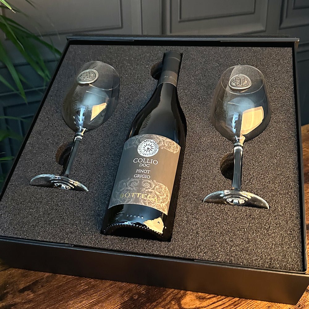 Luxury Wine Gift Set Includes Bottle 2 Personalised Wine Glasses UK englishpewter
