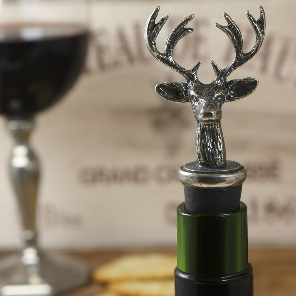 BOUCHON EN ETAIN avec anneau et chainette pour bouteille de vin EUR 4 BOUCHON EN ETAIN avec anneau et chainette pour bouteille de vin EUR 4