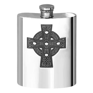 Flasque de poche 6 oz en étain avec motif complexe de croix celtique
