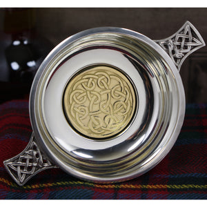 3.5 Inch Celtic Knot Handle Pewter Quaich Bowl con Badge in ottone