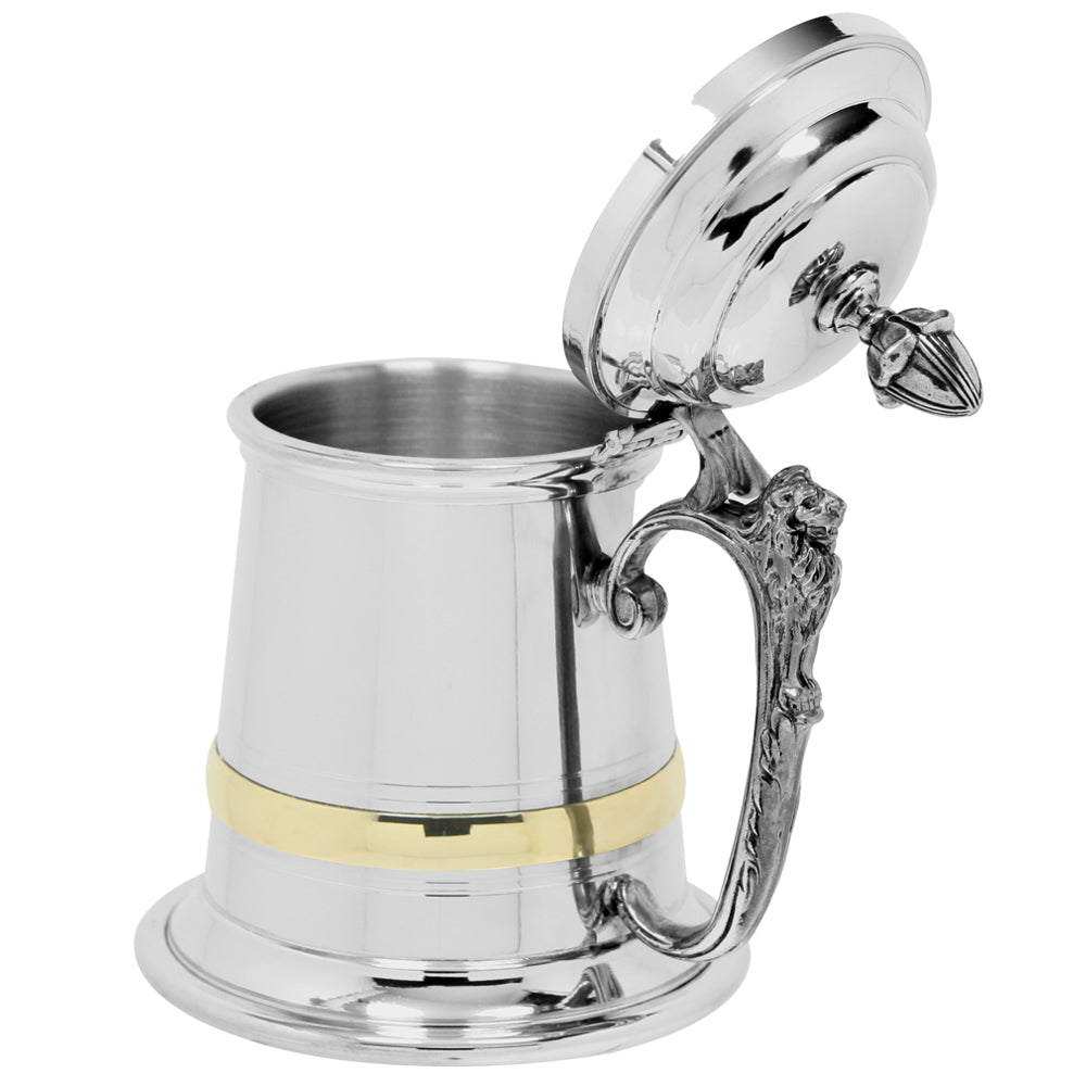 Chope de bière 1 pinte en étain extra lourd avec poignée et couvercle en forme de lion.