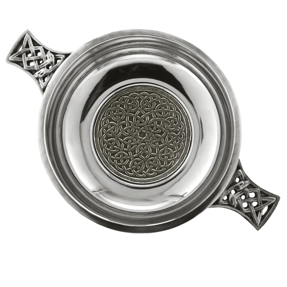 3.5 Inch Celtic Knot Handle Pewter Quaich Bowl con Badge