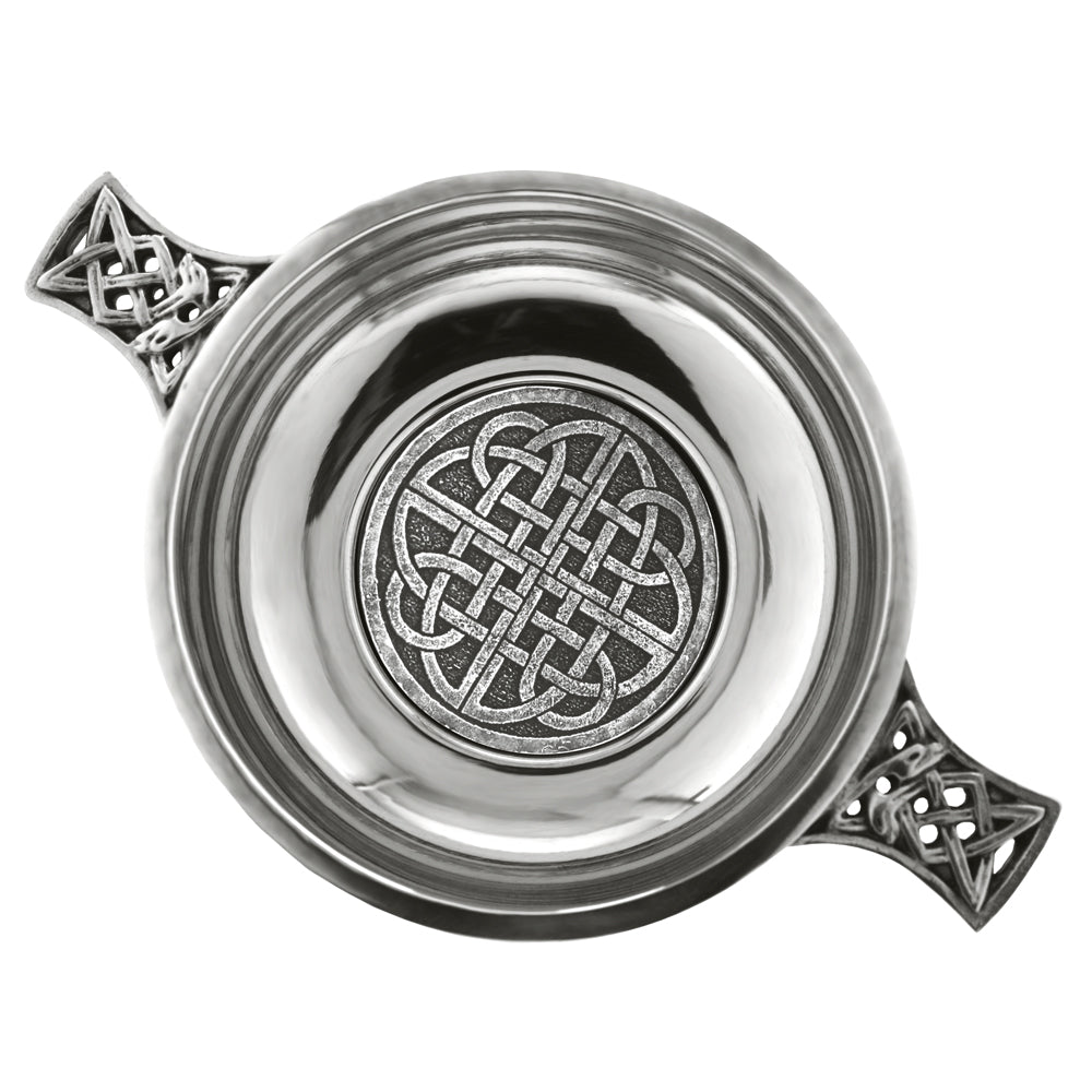 3.5 Inch Celtic Knot Handle Pewter Quaich Bowl con Badge